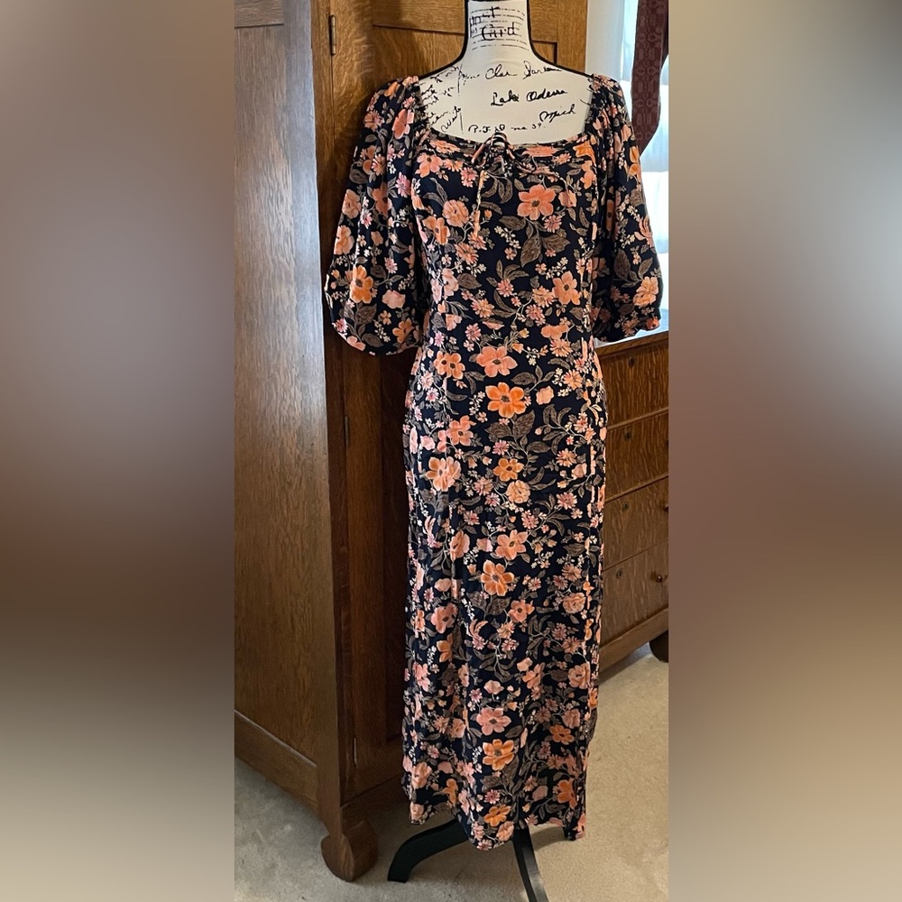 Old Navy Large Dress Navy Blue with flowers